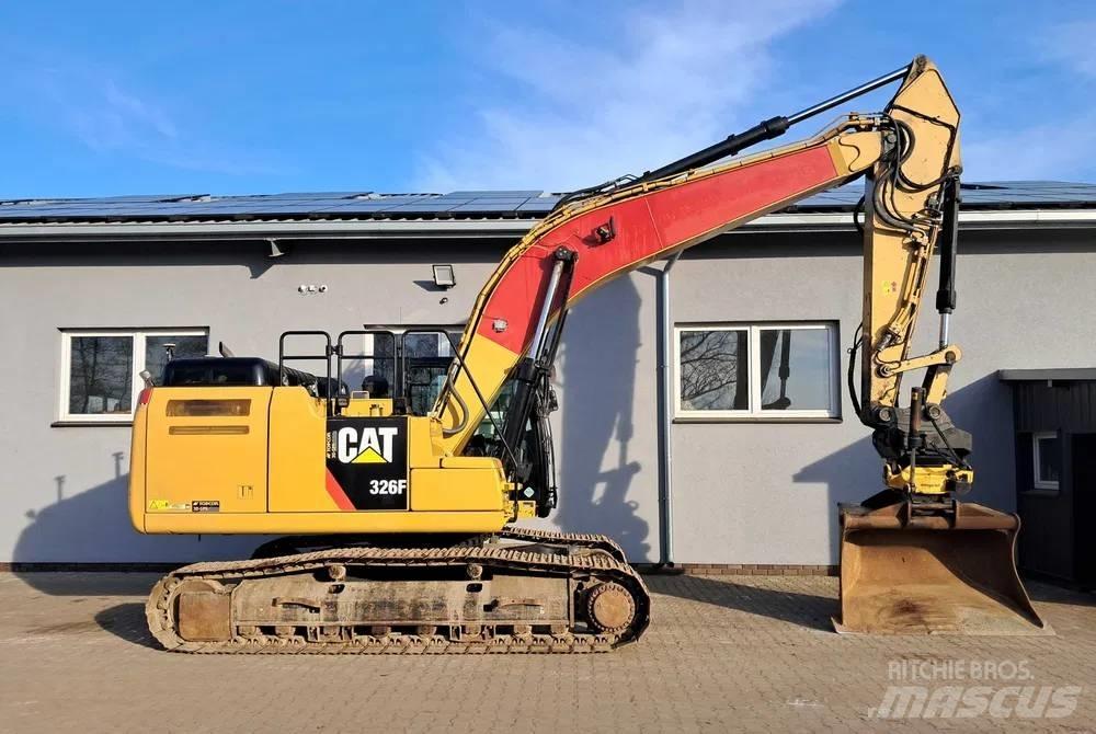 CAT 326 F L Bageri guseničari