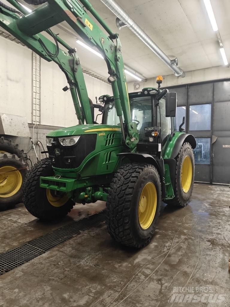 John Deere 6155 R Traktori