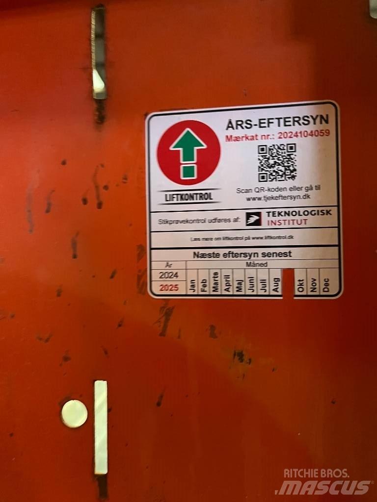JLG 2646 ES Makazaste platforme