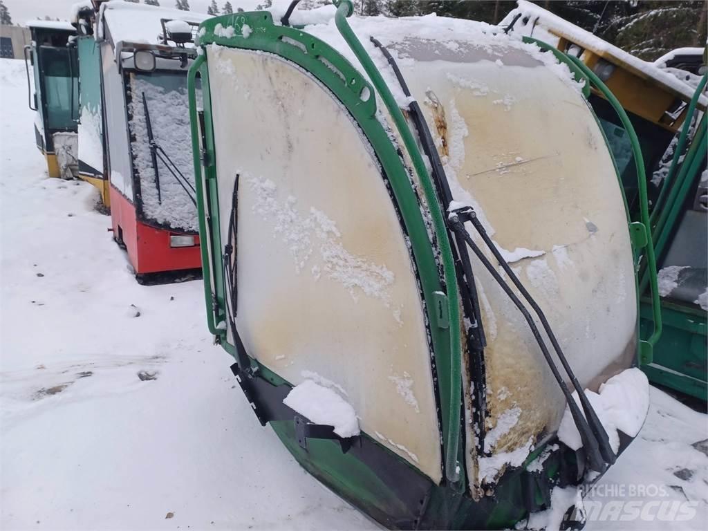 John Deere 1210e Kabine i unutrašnjost