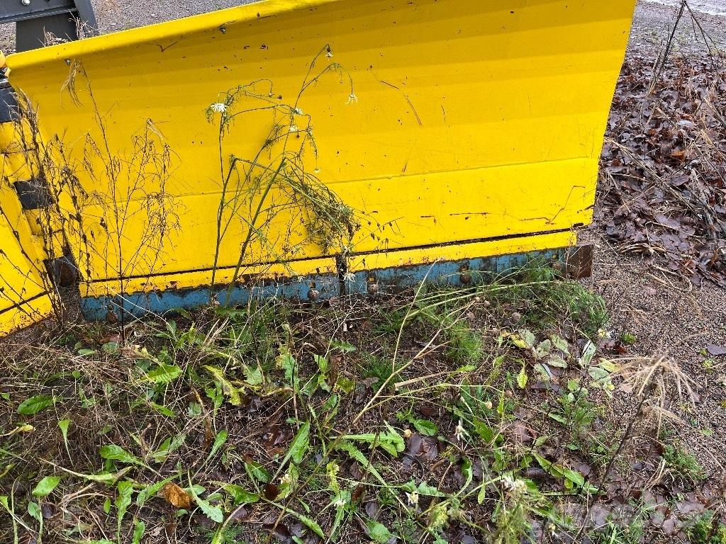 Vama 320 Snežne daske i plugovi