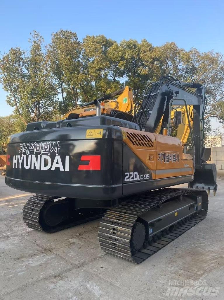 Hyundai 220LC-9S Bageri guseničari