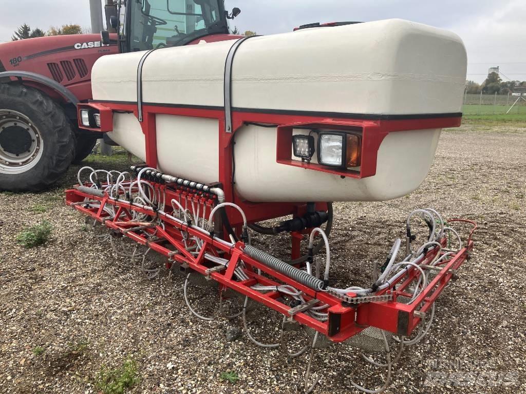  Agrovo 3000 liter Montirane prskalice