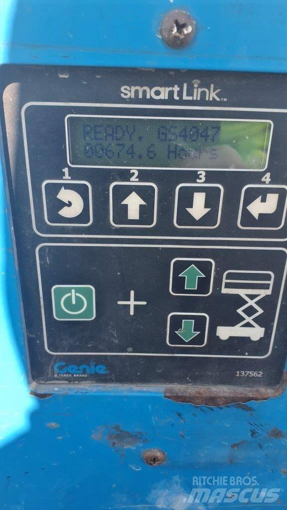 GENIE GS4047 Makazaste platforme