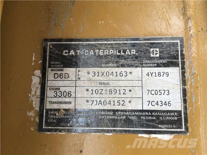 CAT D 6 D Buldožeri guseničari