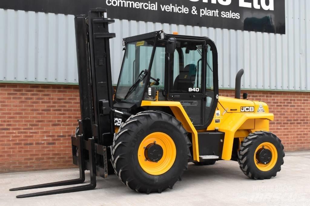 JCB 940 Vanterenski viljuškar