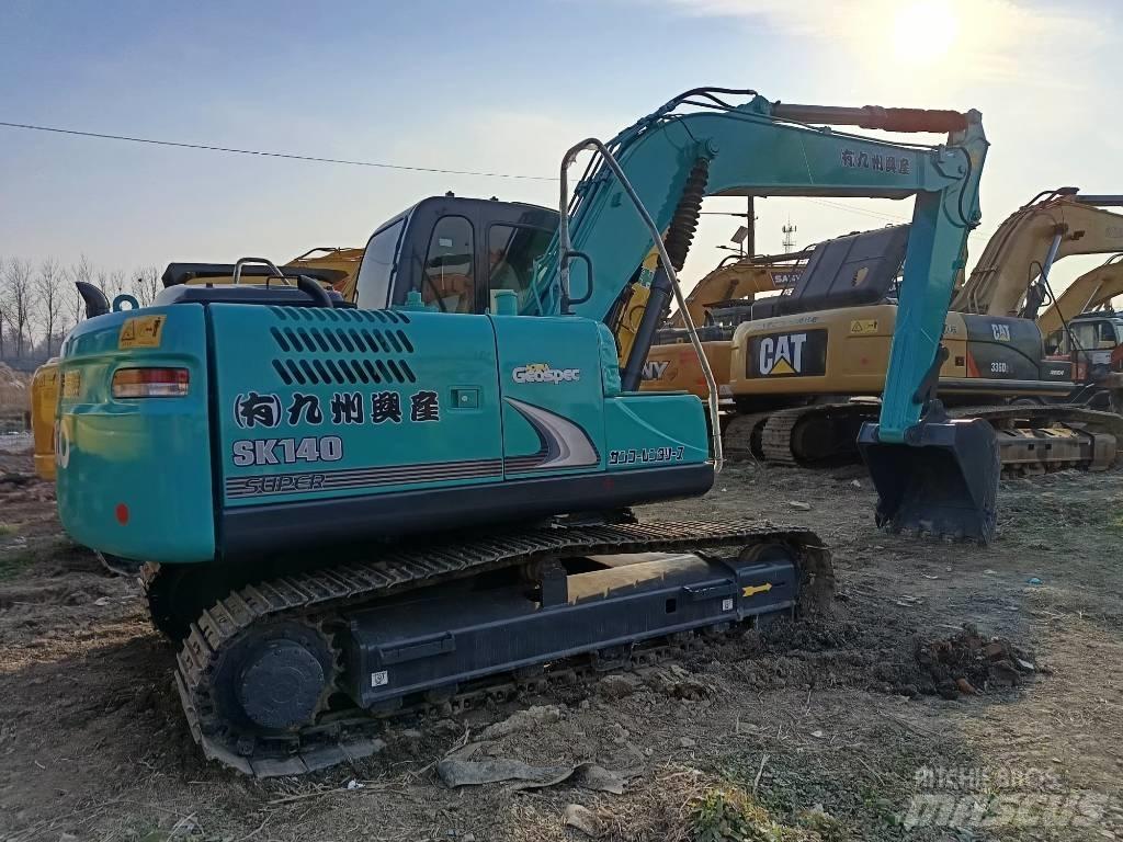 Kobelco SK140 Bageri guseničari