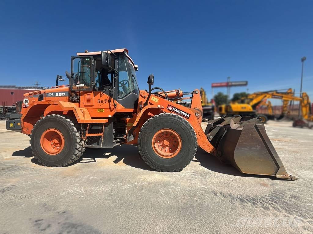 Doosan DL 250-3 Utovarivači na točkove