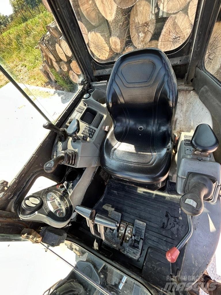 Bobcat E 25 Mini bageri < 7t