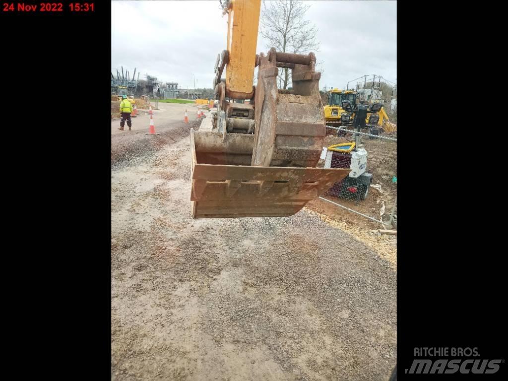 Liebherr R 922 LC Bageri guseničari