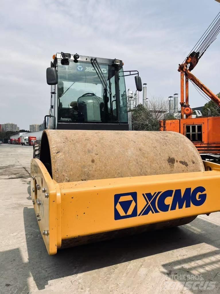 XCMG XS 223 J Valjci sa jednim bubnjem