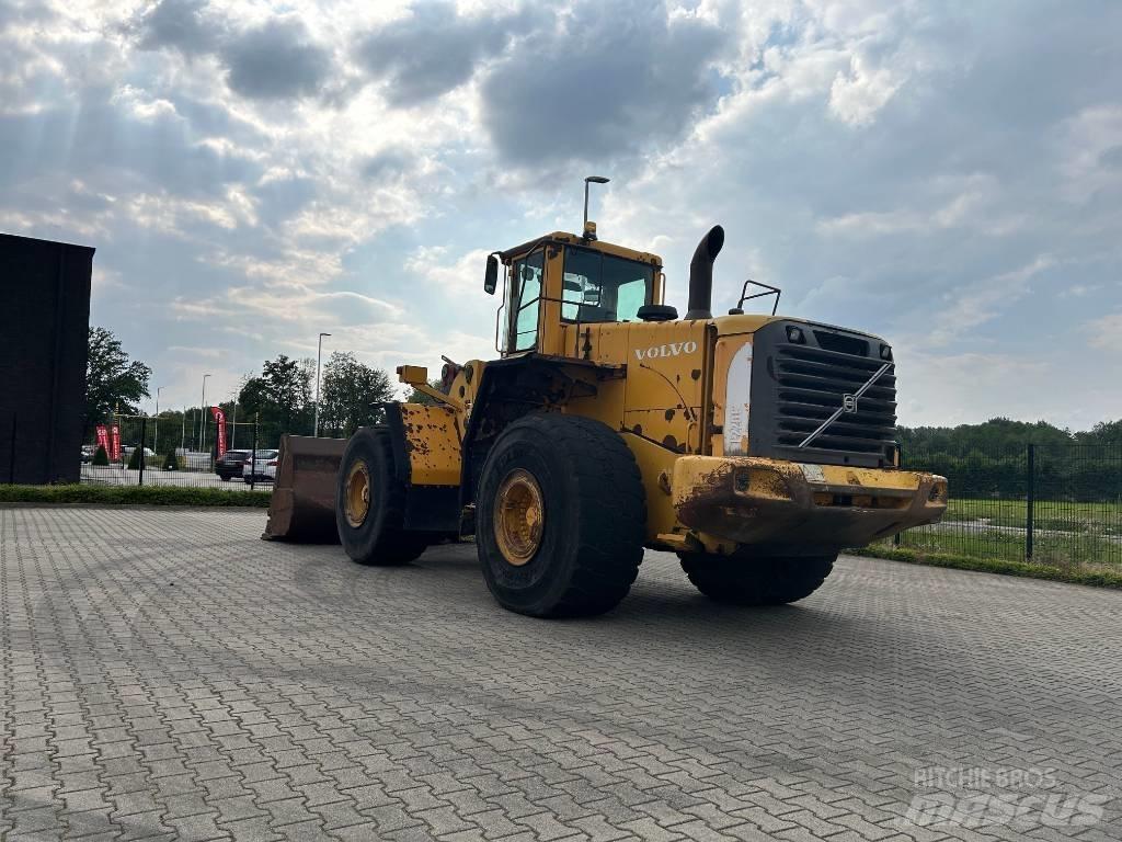 Volvo L 220 E Utovarivači na točkove