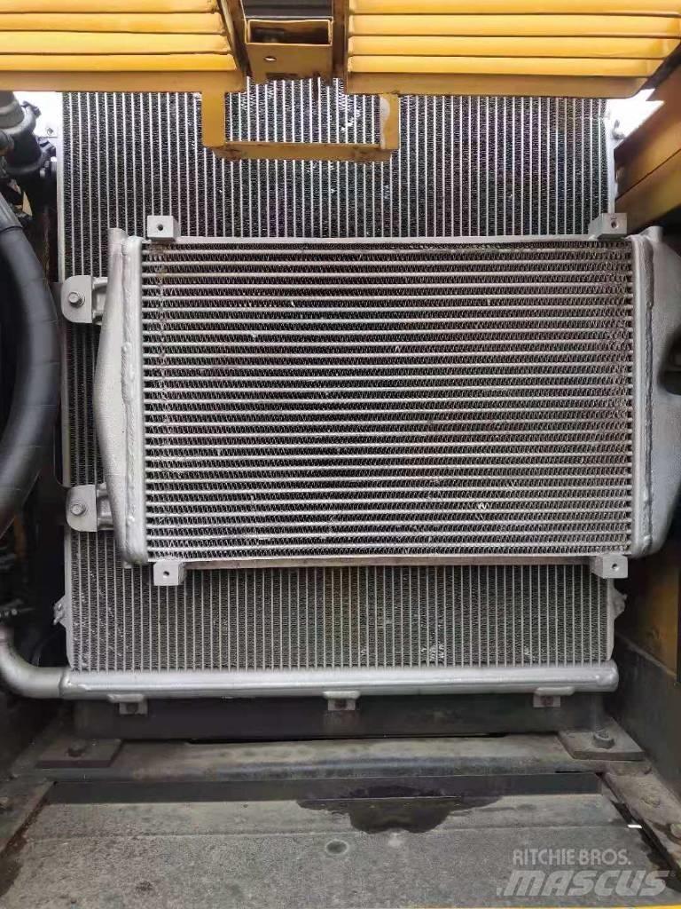 Sany SY 215-9 Bageri guseničari
