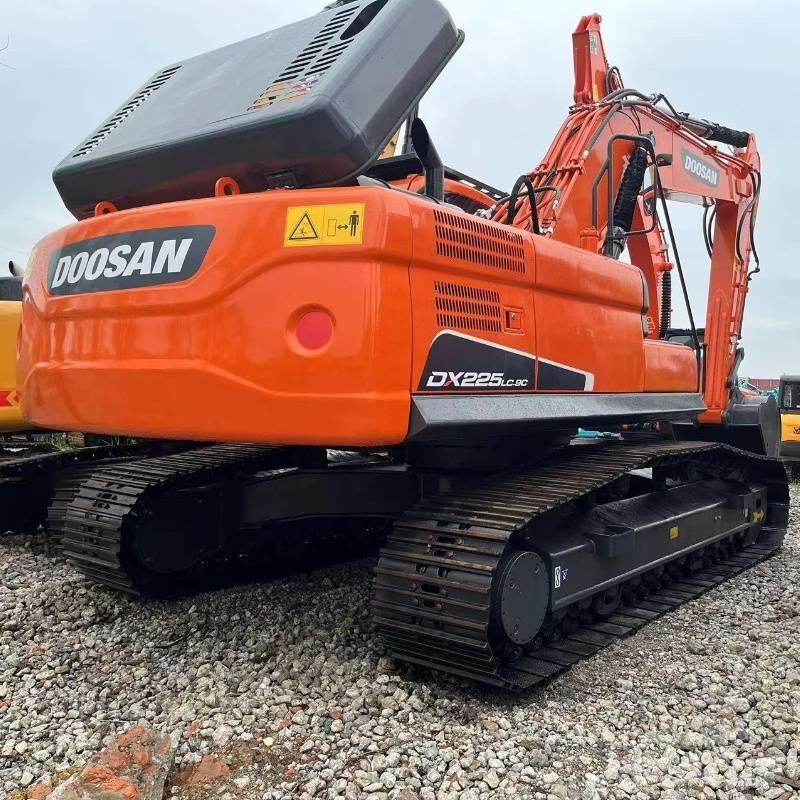 Doosan DX 225 Bageri guseničari