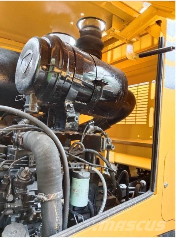 Komatsu WA 320-5 Bageri guseničari