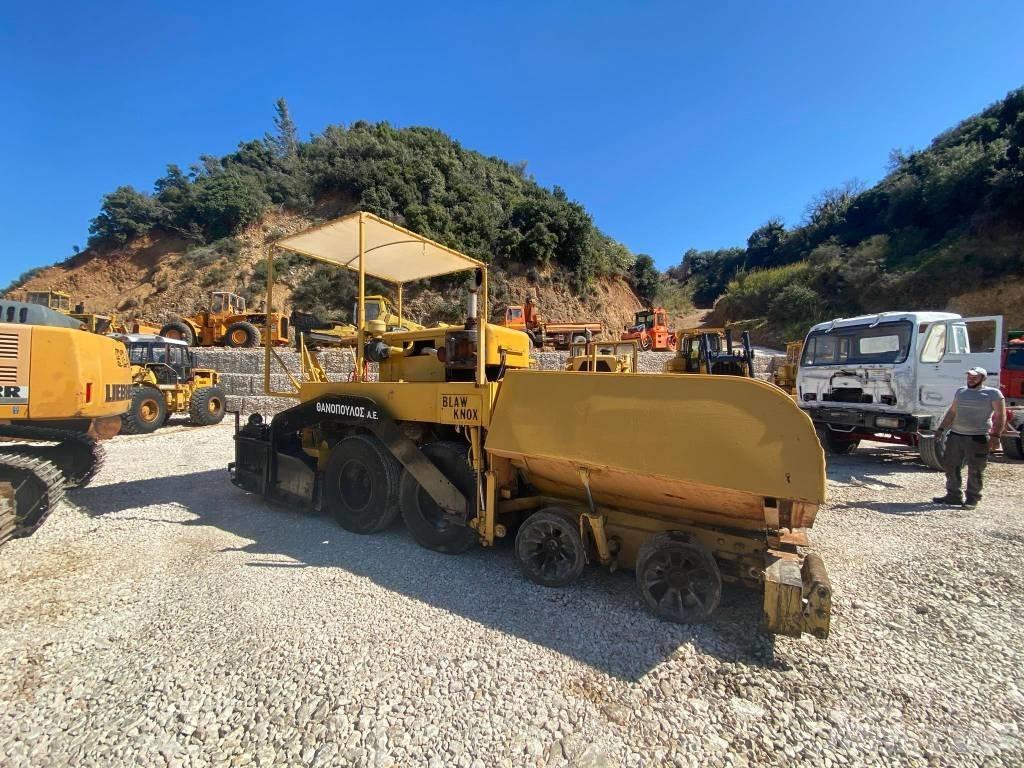 Blaw-Knox DF 90D Asfaltni finišeri