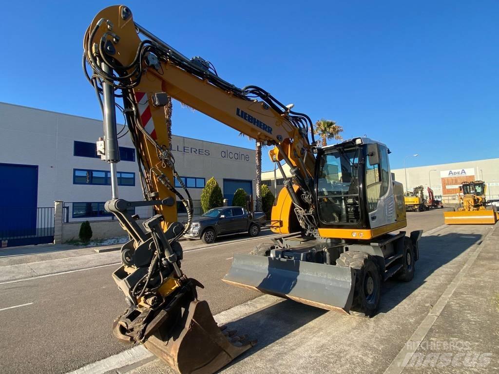 Liebherr A 914 Bageri točkaši