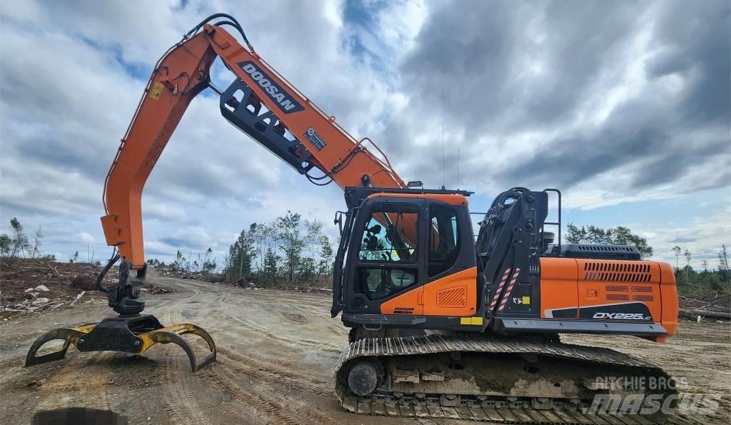 Doosan DX 225 LC-5 Bageri guseničari