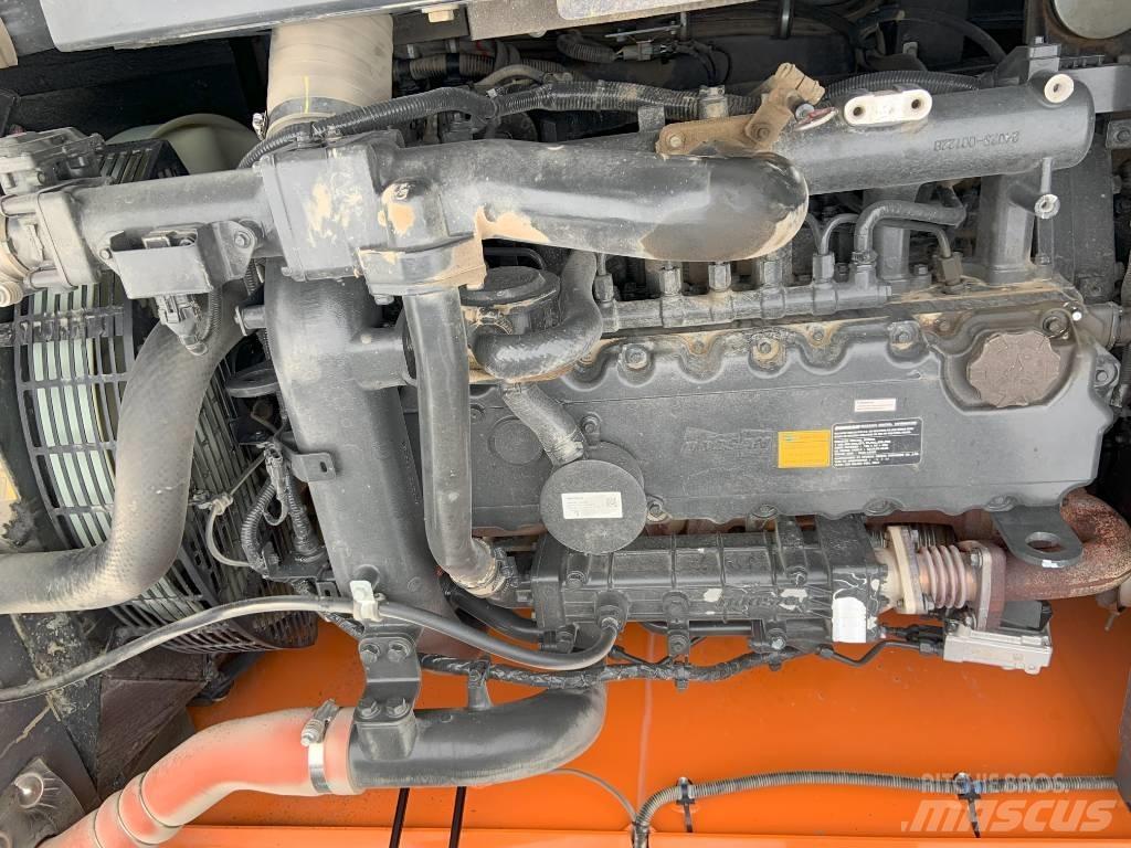 Doosan DX 225 LC-5 Bageri guseničari