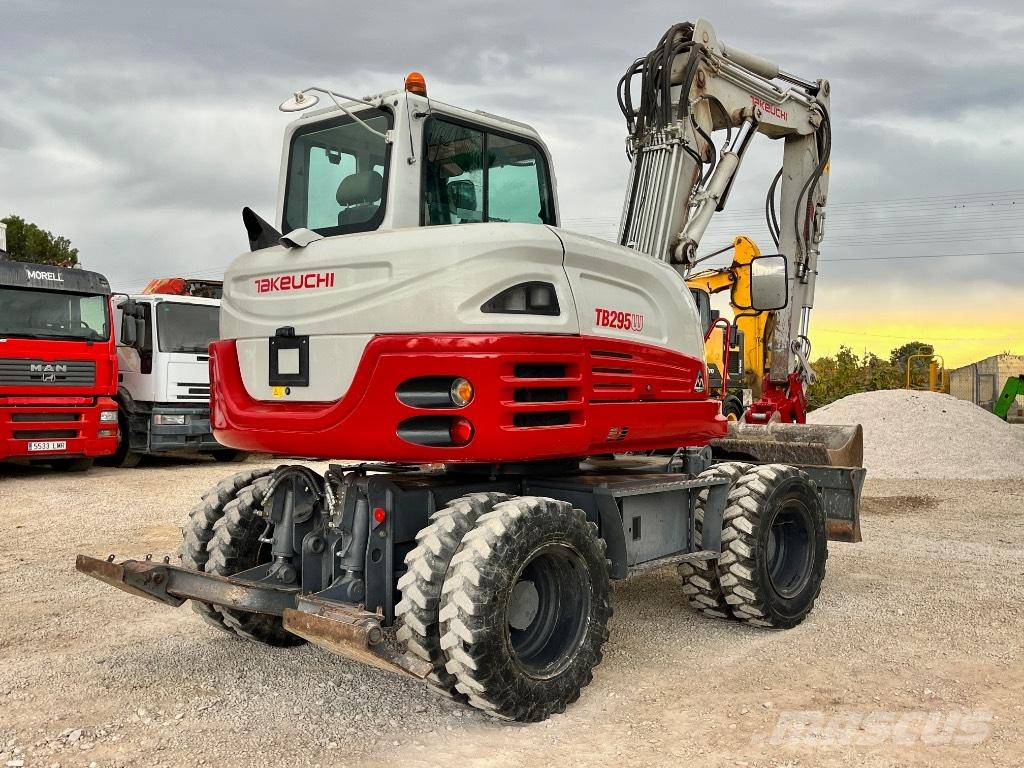 Takeuchi TB 295 W Bageri točkaši