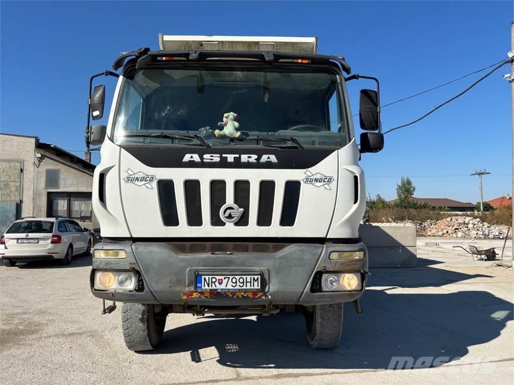 Astra HD8 8X6 Kiperi kamioni