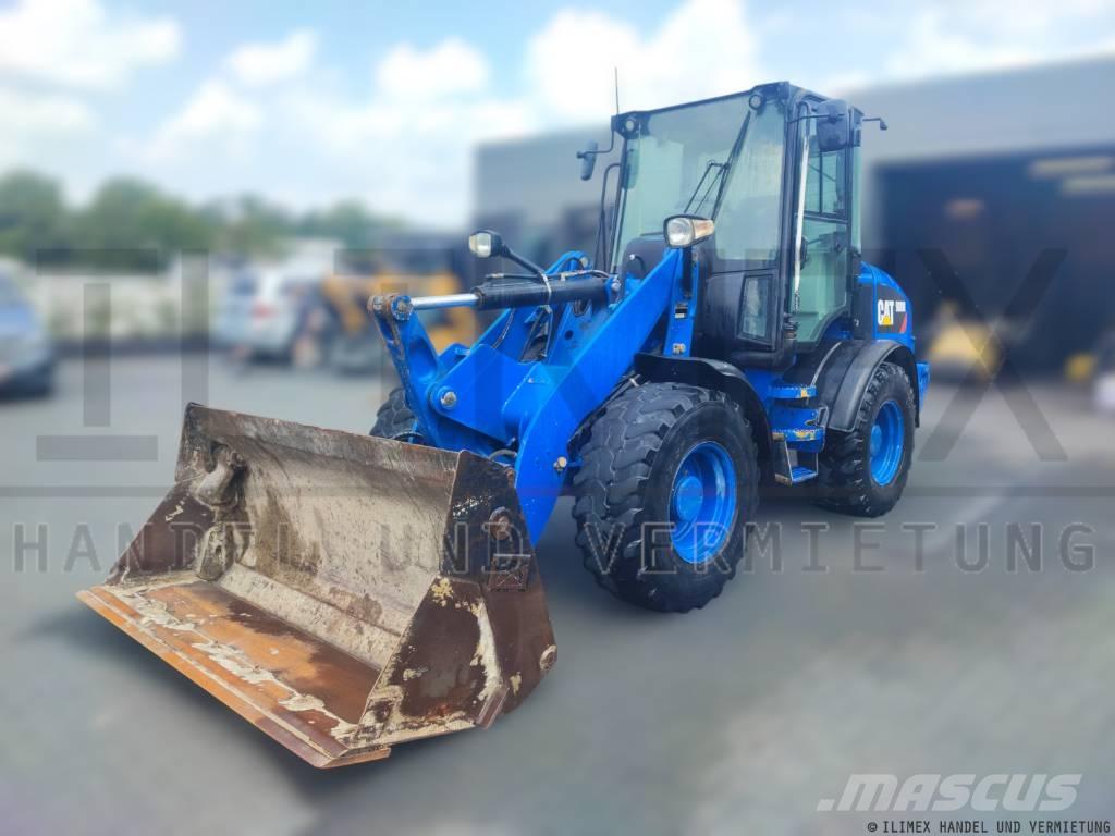 CAT 908 M Utovarivači na točkove