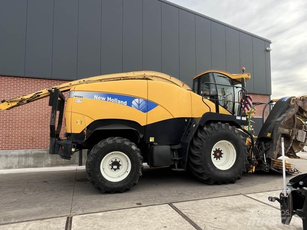 New Holland FR9080 Mašine za stočnu hranu sa sopstvenim pogonom