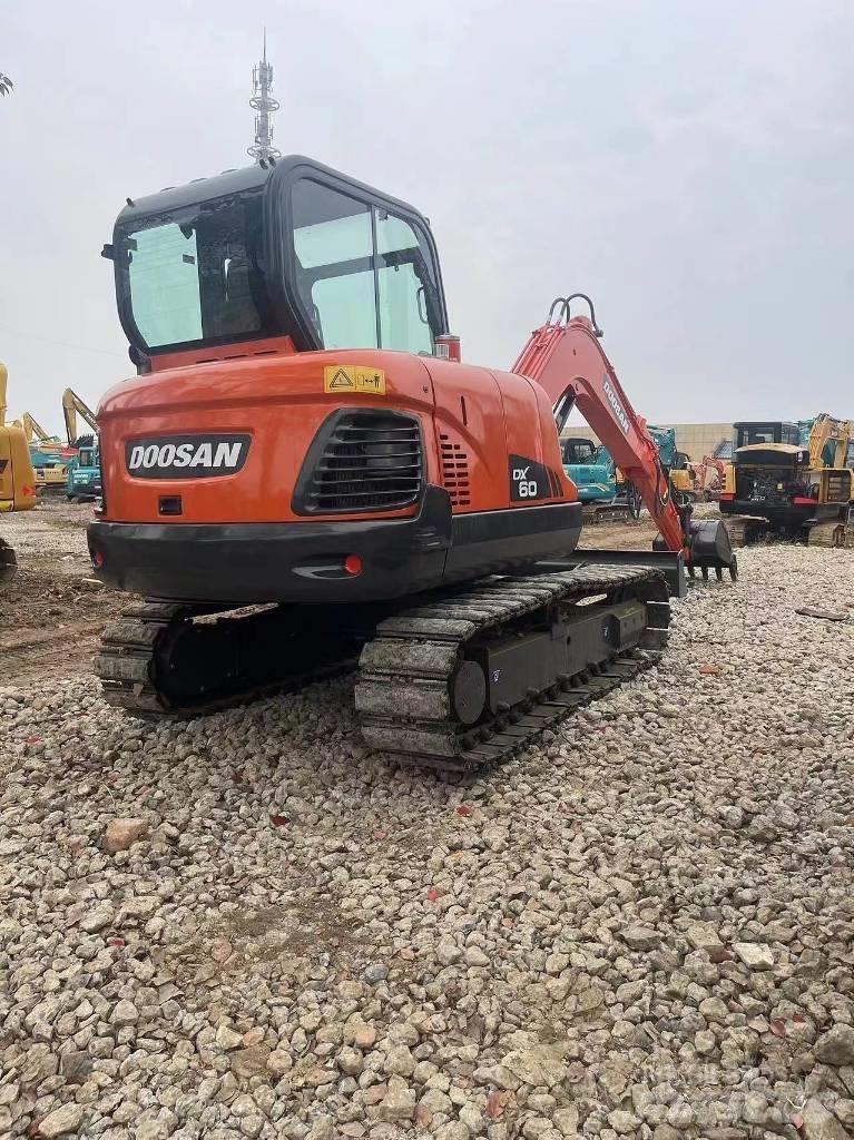 Doosan DX60 Mini bageri < 7t