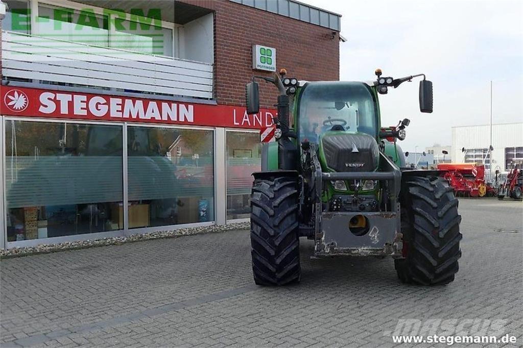 Fendt 718 vario s4 Traktori