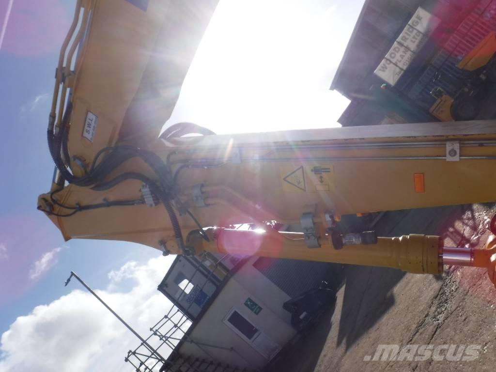 Komatsu PW 160-11 Bageri točkaši