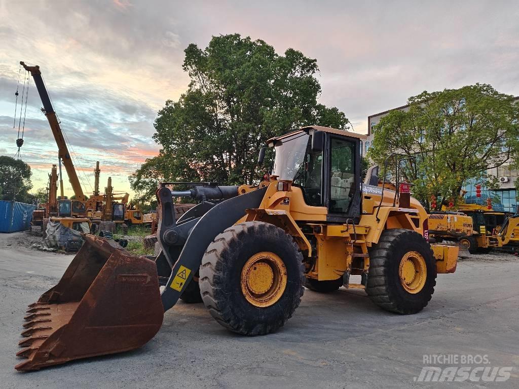 Volvo L 120 Utovarivači na točkove