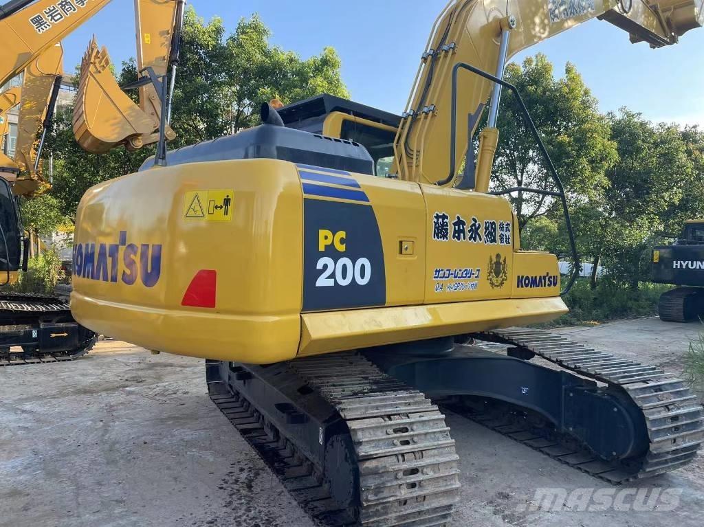 Komatsu PC 200-8 Bageri guseničari