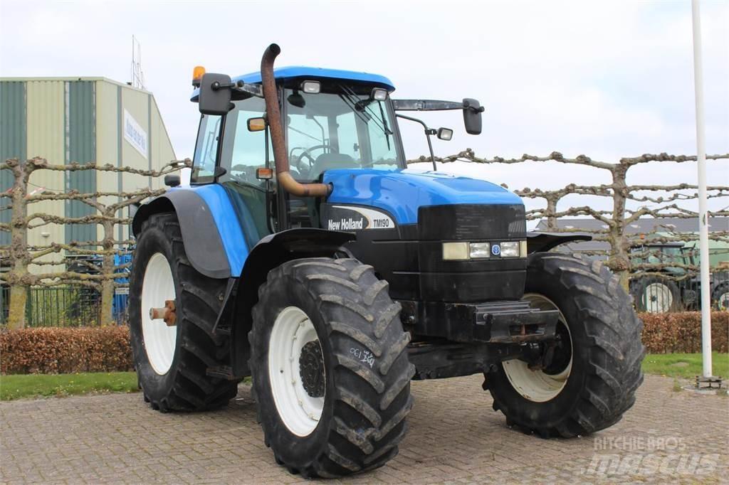 New Holland TM190 Traktori