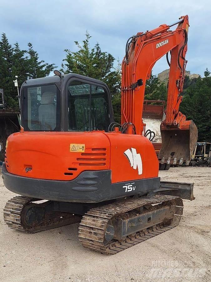 Doosan SOLAR 75V Polovni specijalni bageri