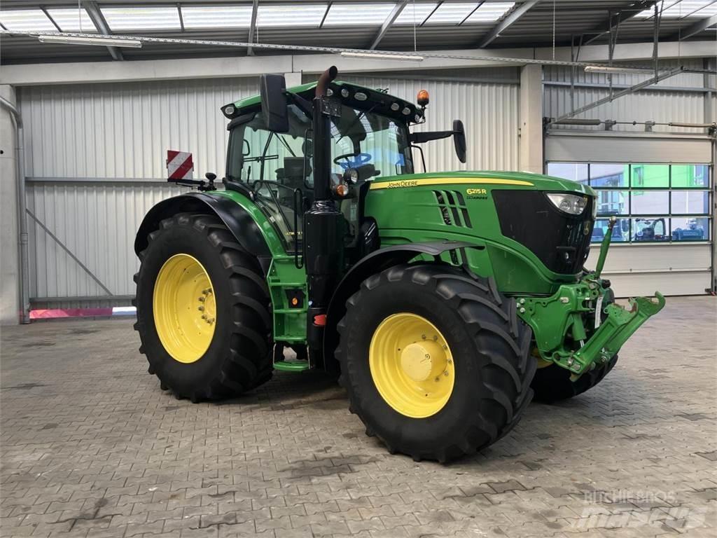 John Deere 6215R Traktori