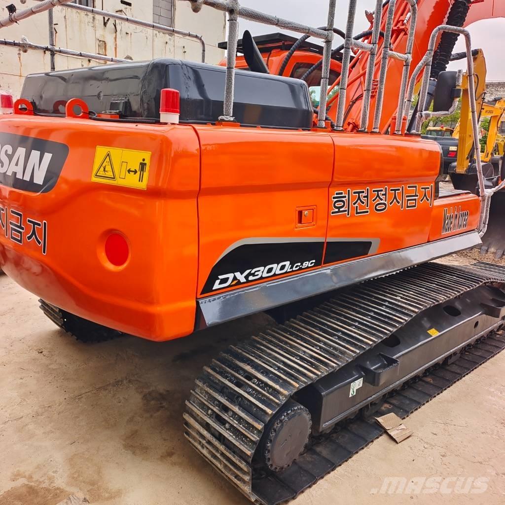 Doosan DX 300LC Bageri guseničari