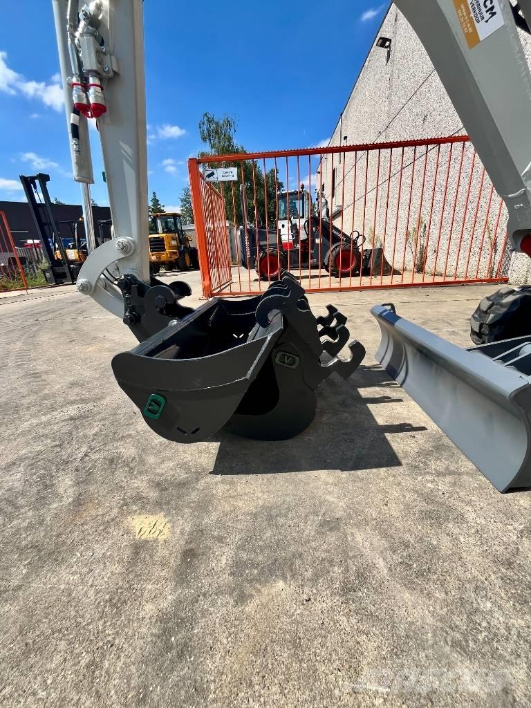 Takeuchi TB 217 R Mini bageri < 7t