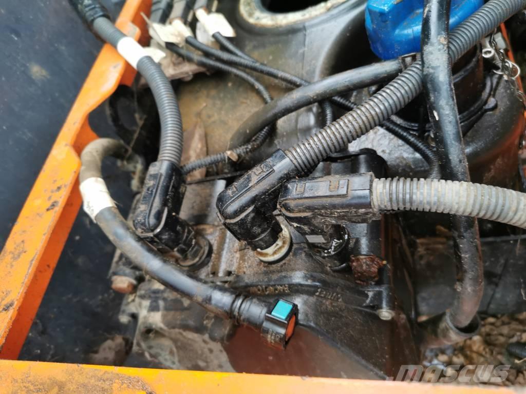 Doosan DX 225 SLR Bageri guseničari