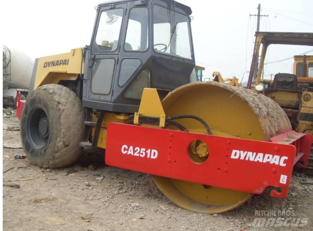 Dynapac CA 251 D Valjci sa jednim bubnjem