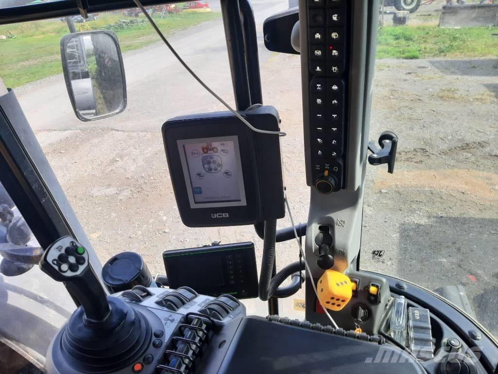 JCB Fastrac 4220 Traktori