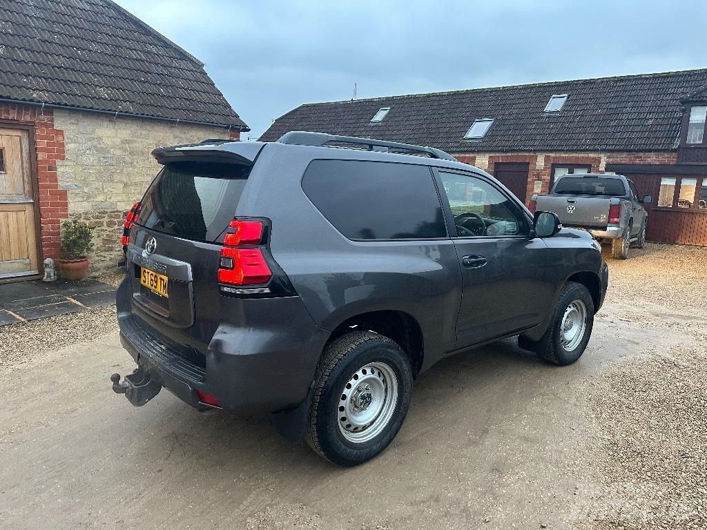 Toyota Landcruiser Pik up kamioni