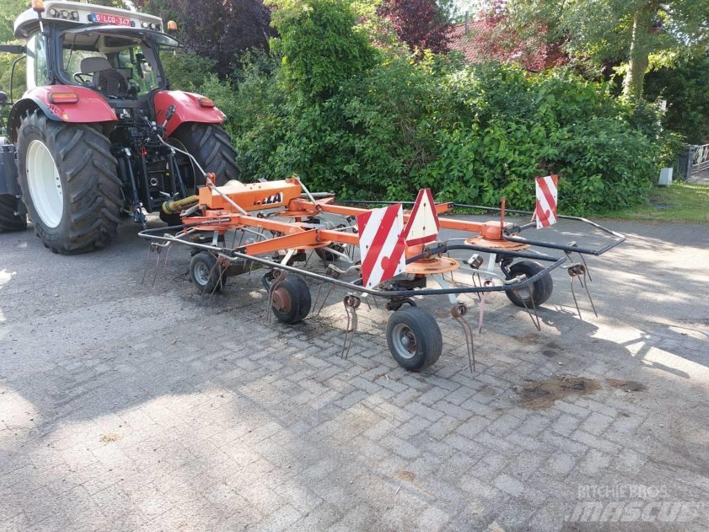 Fella TH 790 Okretači i sakupljači sena