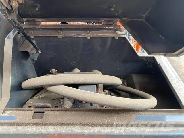 Hitachi ZX 180 W Bageri točkaši