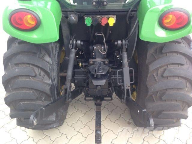 John Deere 3720 Traktori
