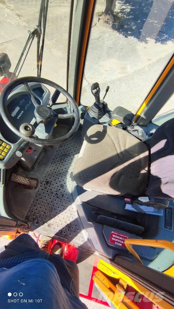 Volvo L 30 B Utovarivači na točkove