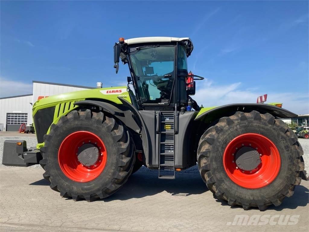 CLAAS XERION 5000 Traktori