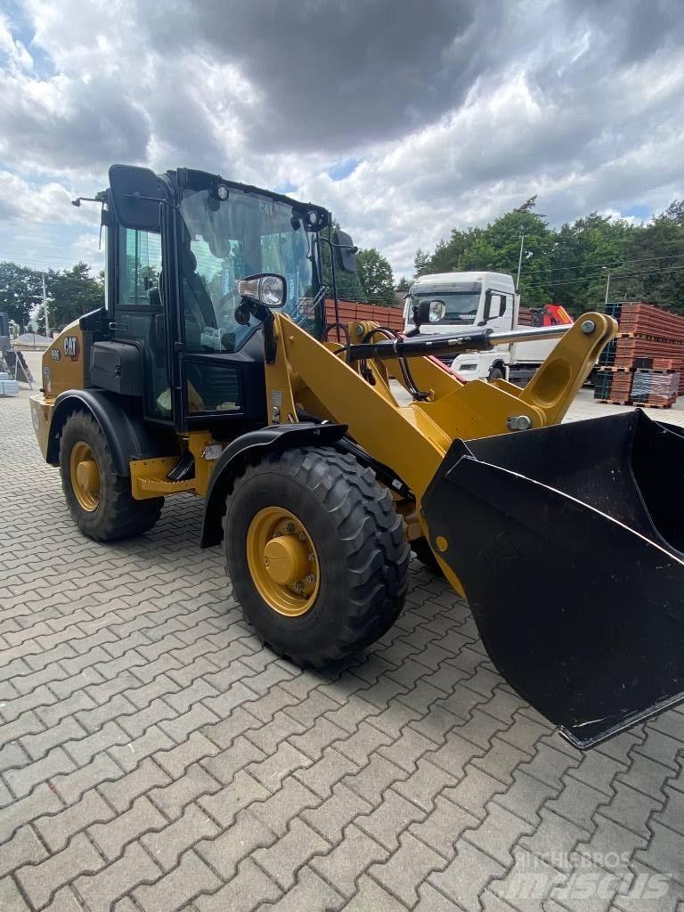 CAT 906 Utovarivači na točkove