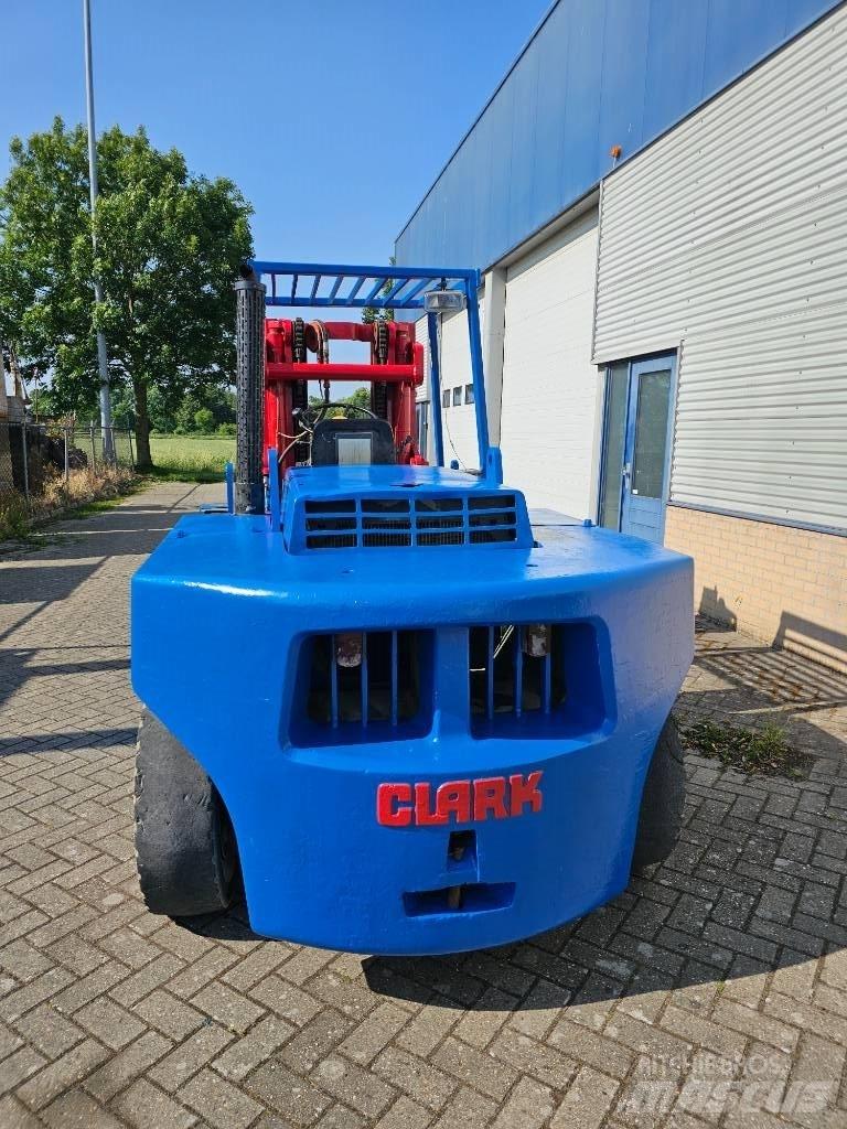 Clark DPH 70 Dizelski viljuškari