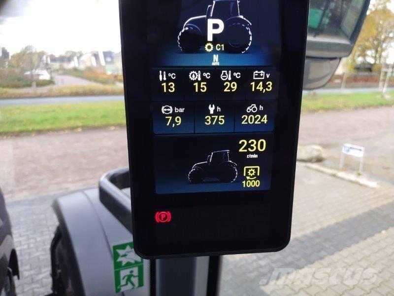 Valtra T235 Versu Traktori