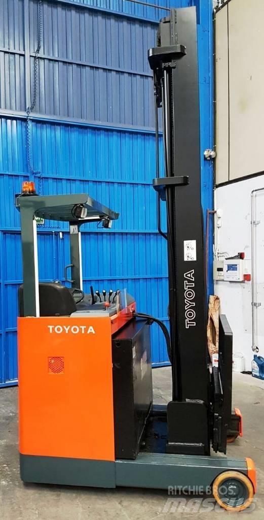 Toyota 6 FBRE 14 Viljuškari sa pomičnim stupom